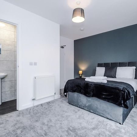 Cosy 3 Bed 3 Bath House - Central Liverpool -Self Check-In & Free Parking! Villa Exterior photo
