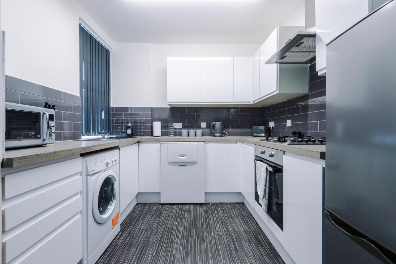 Cosy 3 Bed 3 Bath House - Central Liverpool -Self Check-In & Free Parking! Villa Exterior photo