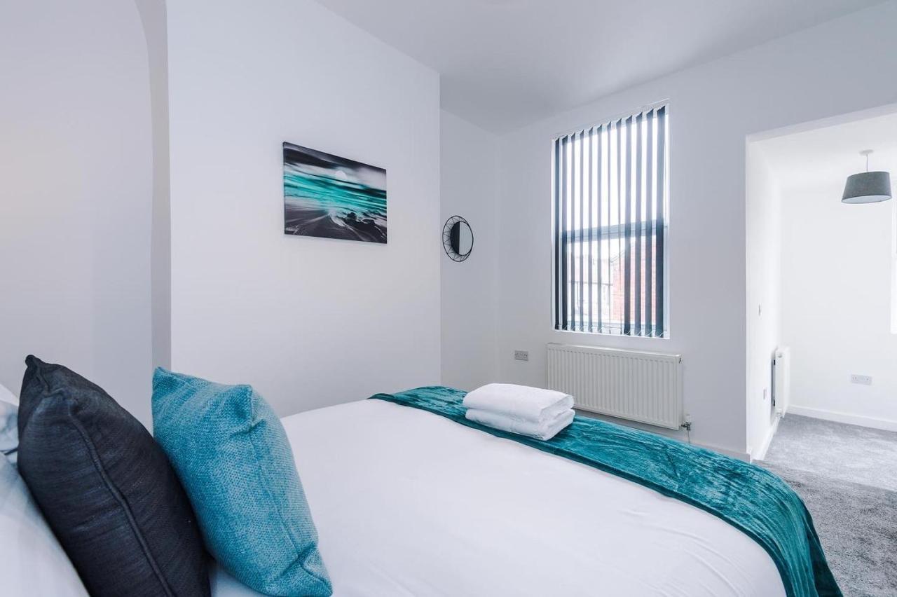 Cosy 3 Bed 3 Bath House - Central Liverpool -Self Check-In & Free Parking! Villa Exterior photo